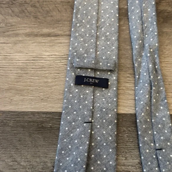 Elegant Men's Tie Set - Gray, Navy, and Striped - Picture 5 of 7